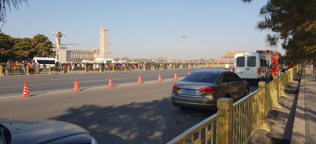 Tian'anmen Platz (der größte innerstädtische Platz der Welt) 
