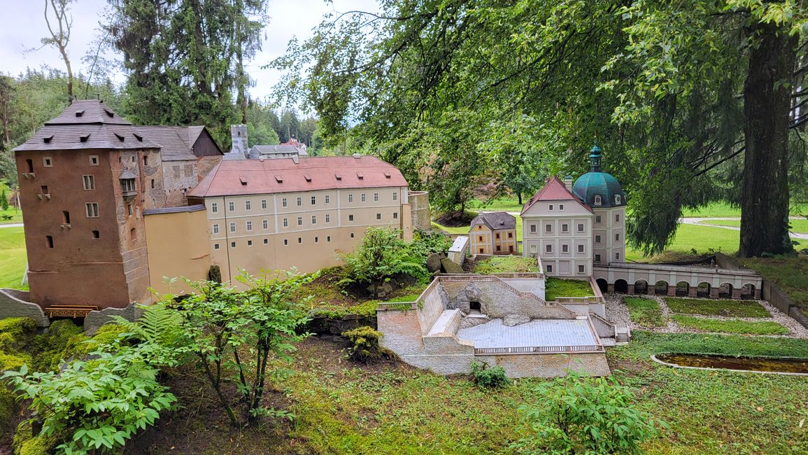 Modell Burg und Schloss Becov nad Teplou