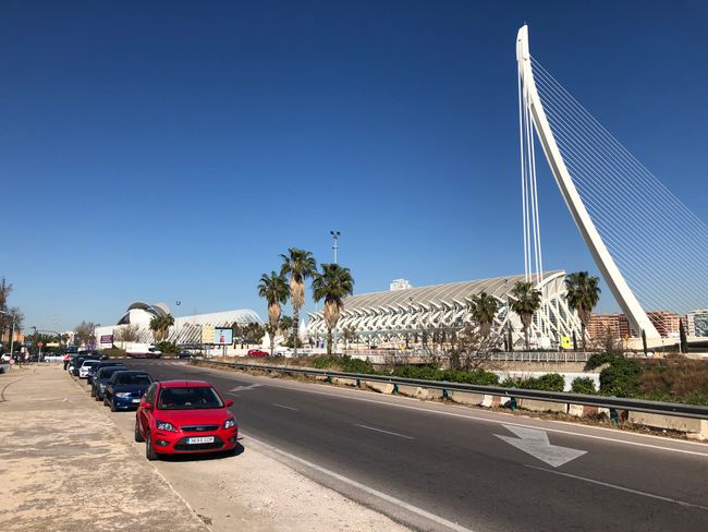 València - super Gebäude, in denen Museen, ein Ozeaneum und ein Planetarium beherbergt sind. 