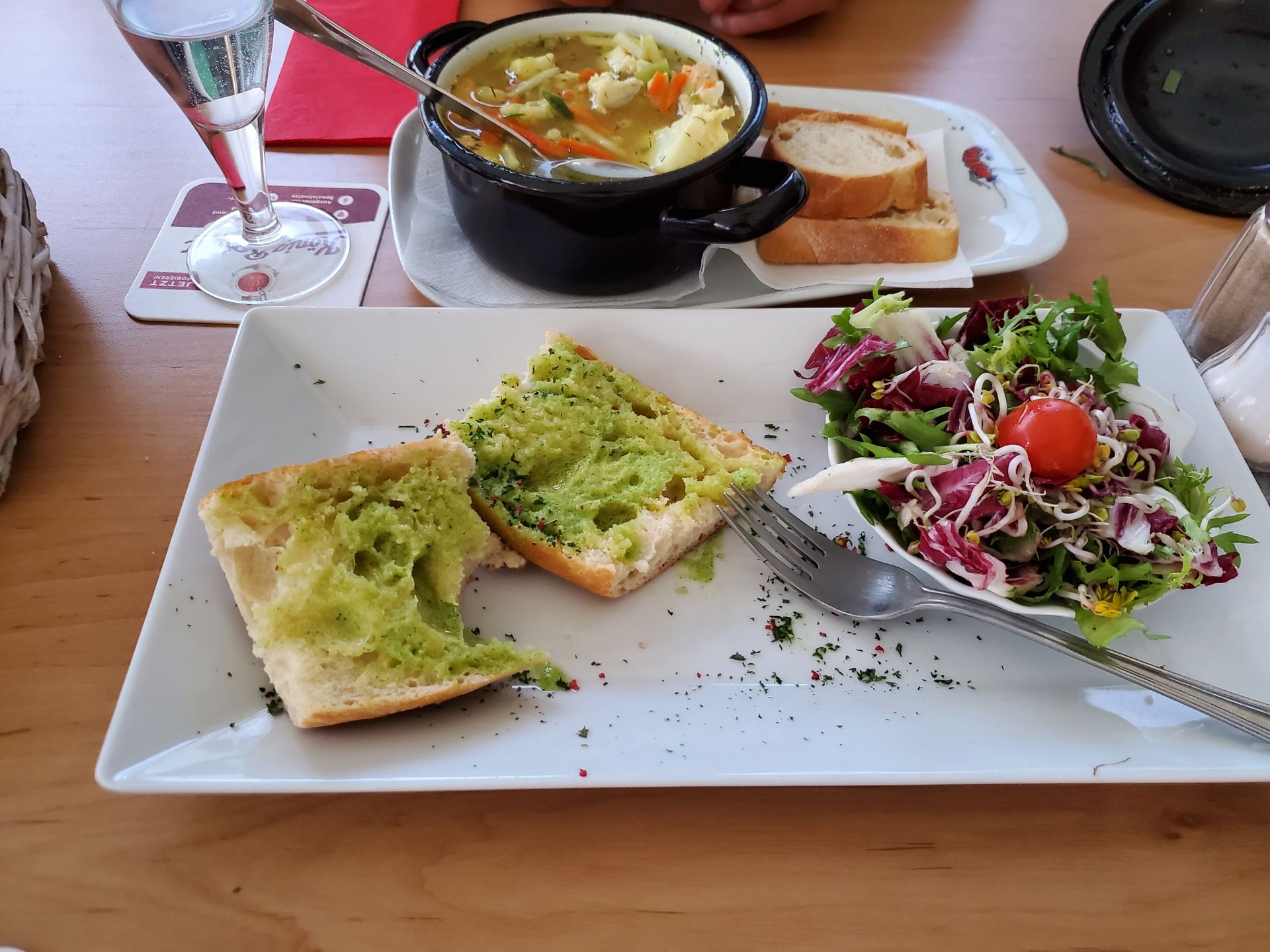 Starter: Crab soup was sold out. So fish soup and salad with herb baguette.