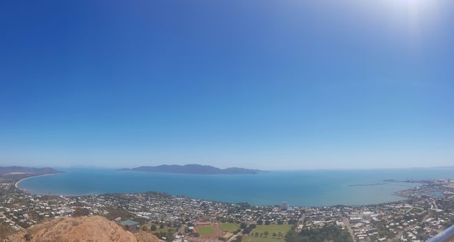 View over Townsville & Magnetic Island