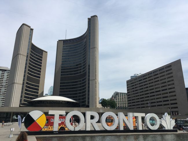 Toronto Sign @City Hall