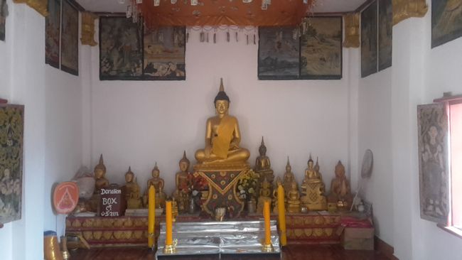 Nong Khiaw Temple
