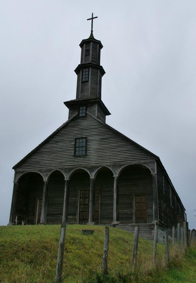 Holzkirche in Vilupulli
