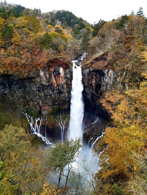 der Kegon Wasserfall in Nah