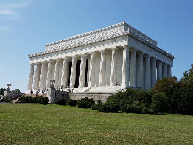 A lo largo del río Potomac hacia el Memorial de Lincoln