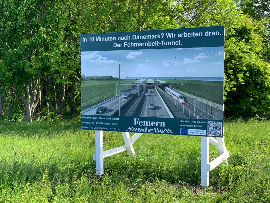 First signs for the planned tunnel through the Fehmarnbelt 