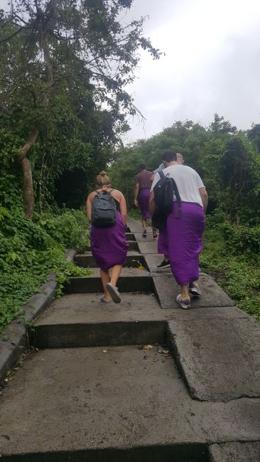 Ausflug zu den Tempelanlagen in Uluwatu, Bali.