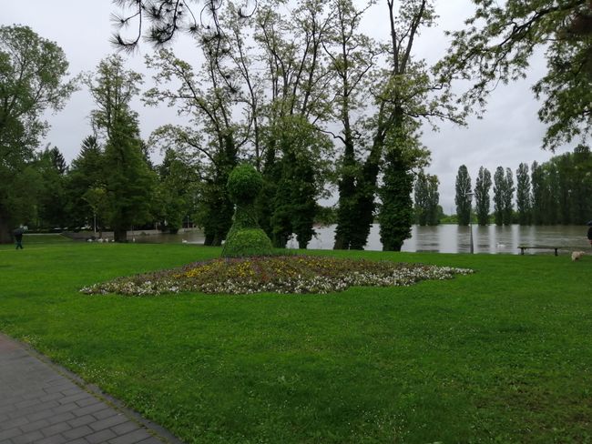 Continued journey to Croatia on 15.05.19. Stayed overnight at Karlovak by the lake, free standing as I love it. Here I had to search for an LPG station to get my heater running again. It was very cold and rainy for mid-May.