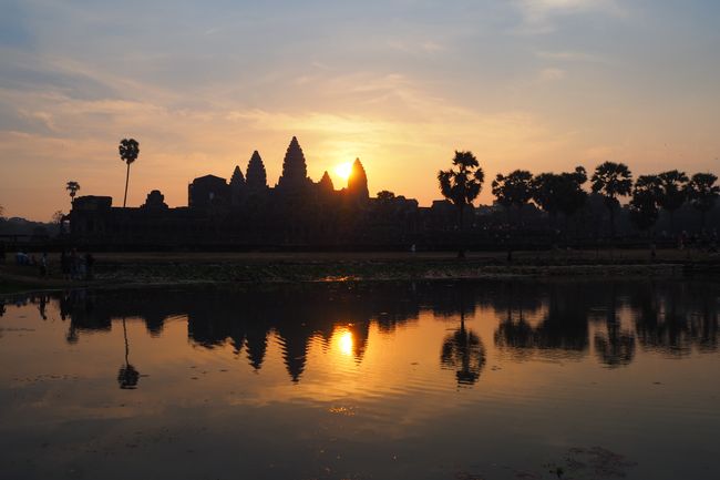 Sunrise at Angkor Wat 😍