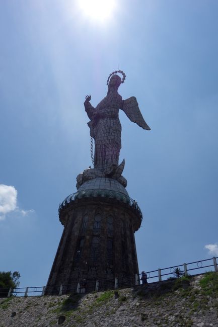 Die Virgen del Panecillo