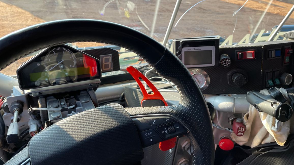 cockpit of the race truck 