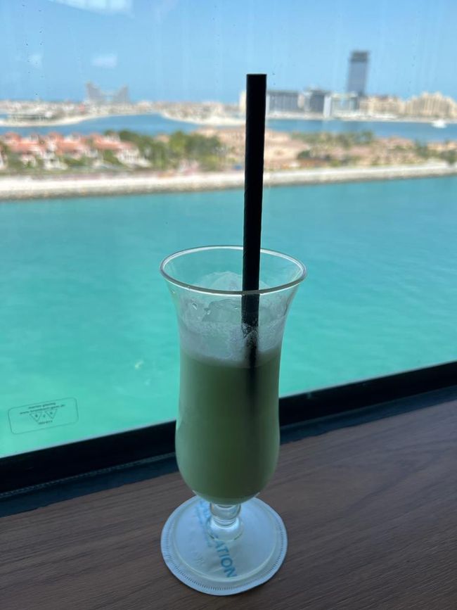 A cocktail when leaving Dubai: A must!