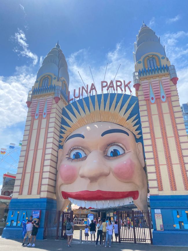 Entrance to Luna Park