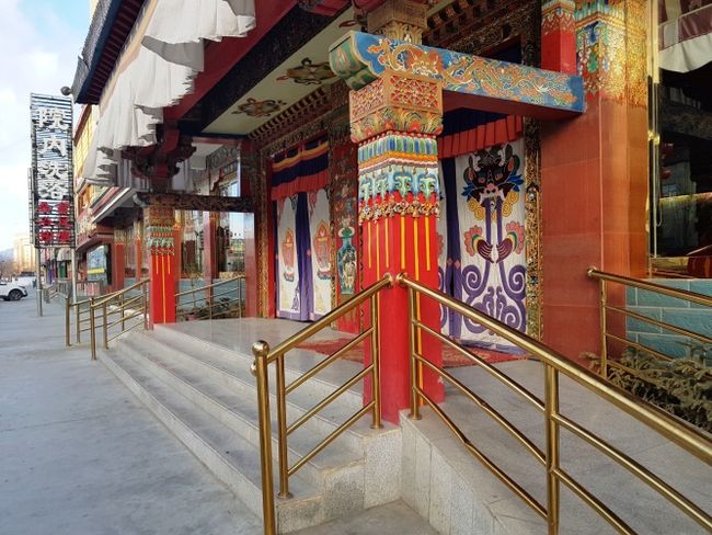 Tibet llaqtaman purisqayku (2) .