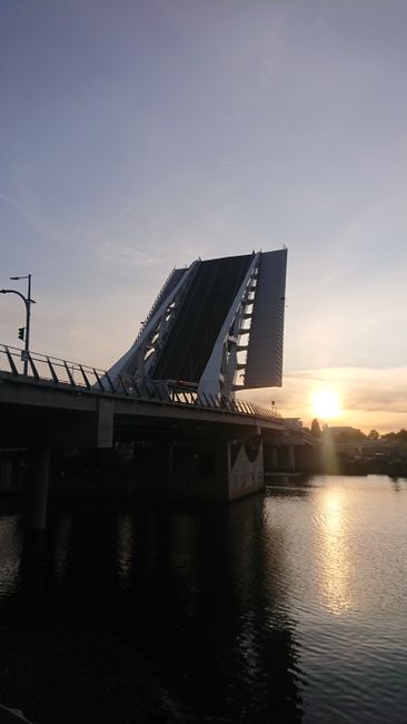 Johnson Street Bridge, Victoria