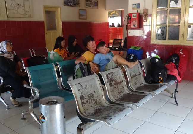 Waiting for the bus in Medan 