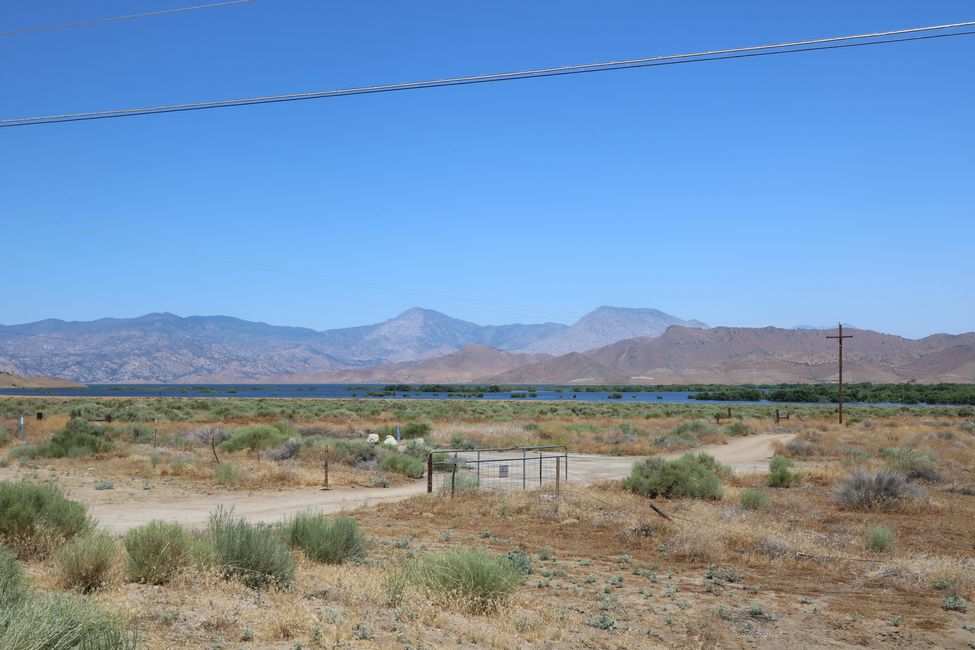 Geisterstadt „Whiskey Flat“ und der Isabella Lake /Sierra Nevada