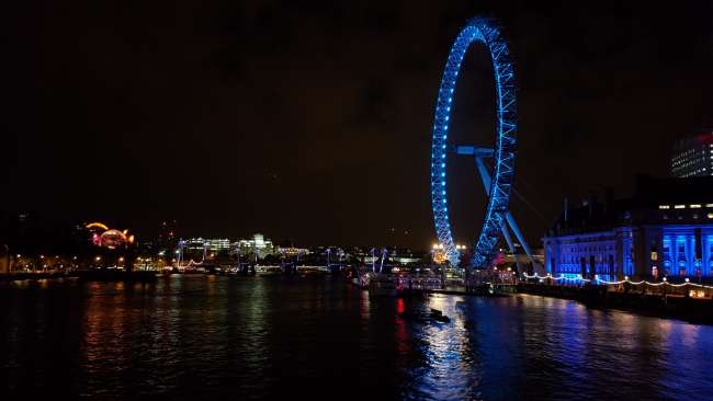London by night - one of the last 'discovery tours'.