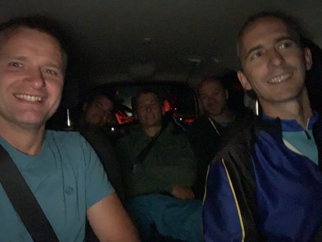 5 motivated guys on their way to Garmisch