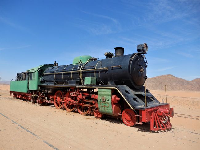 Film-Kulisse-Lokomotive auf dem Weg nach Wadi Rum