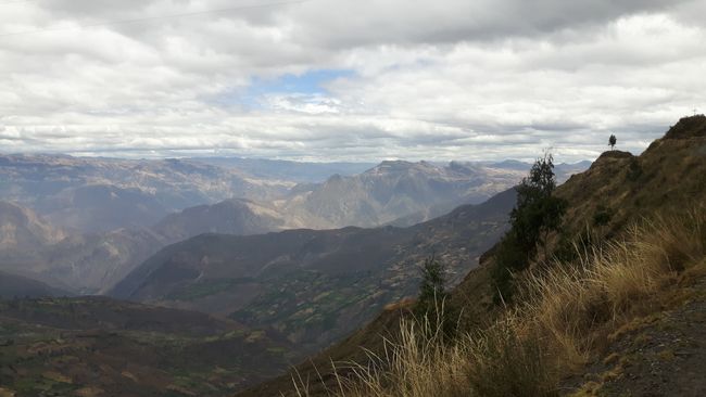 15.10.: Distrito las Pambas - 2,975 m -