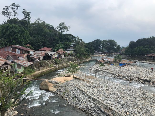 Indonesien: Willkommen auf Sumatra - zu Besuch bei den Orang Utans