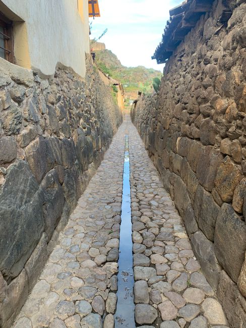 Original Inca road in Ollantaytambo