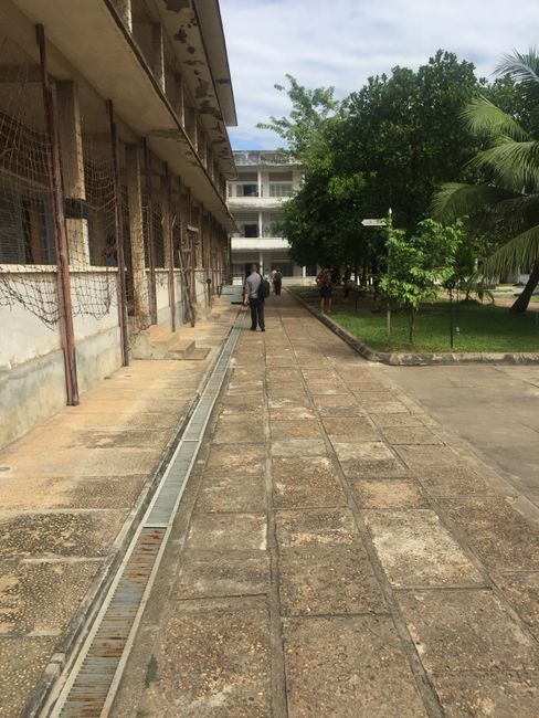 Monument for victims in Tuol Sleng Prison