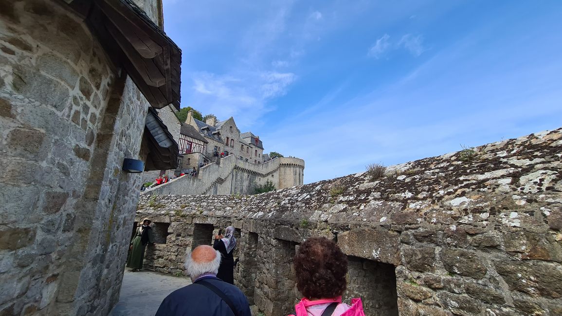 Mont-Saint-Michel- ပြင်သစ်တွင် အကျော်ကြားဆုံး မြင်ကွင်းများထဲမှ တစ်ခု