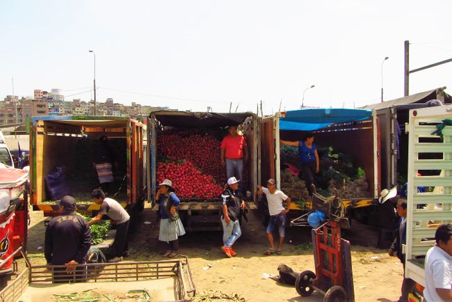 Vegetable market in a poorer district