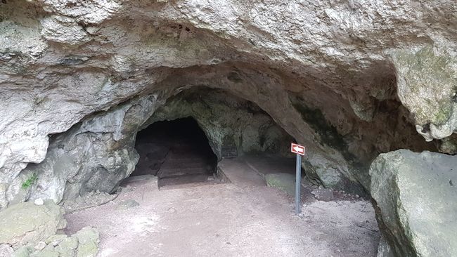 Actun Kan Cave