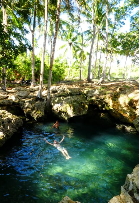 anda - cave pool