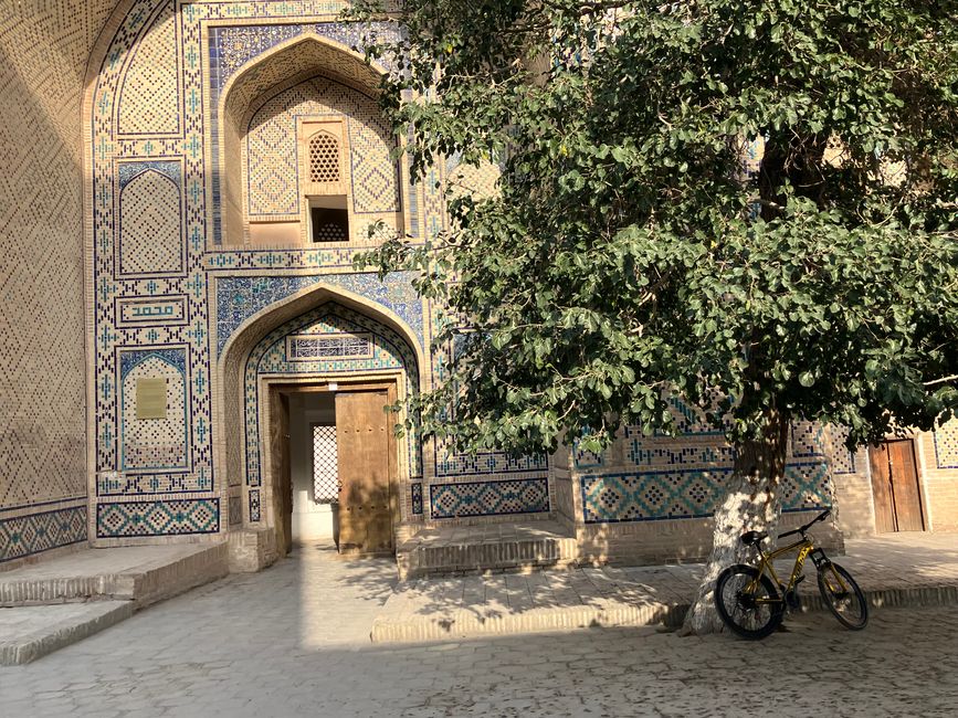 ဥဇဘက်ကစ္စတန်- Bukhara