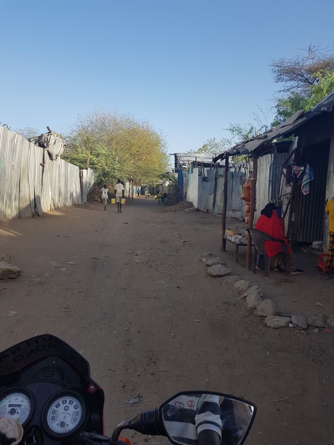 Akyiri yi Kakuma - yebehyia akyiri yi!