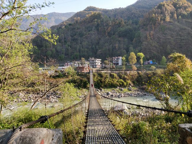 Starting point: Besisahar suspension bridge