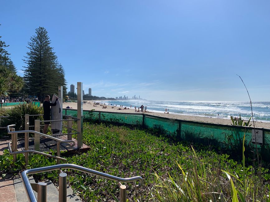 Burleigh Heads with a view towards Surfers Paradise