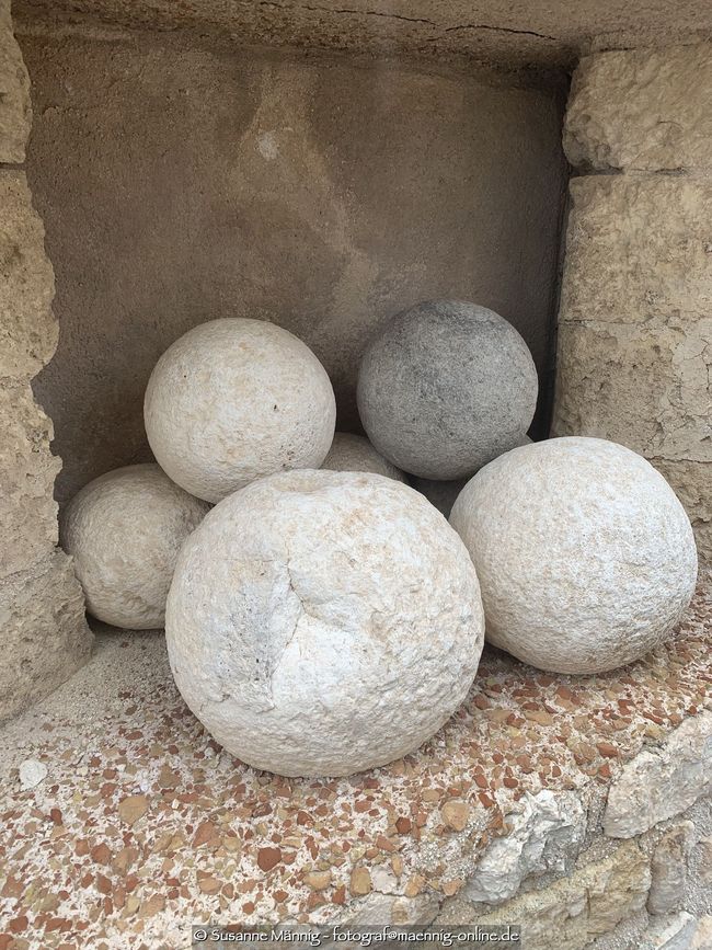Historical catapult balls