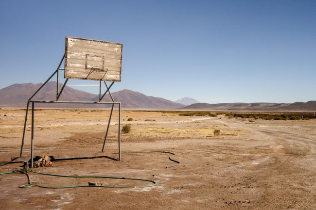 Der einsamste Basketballplatz Boliviens.