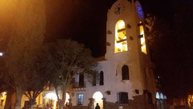 Humahuaca - Kirche im Dunkeln
