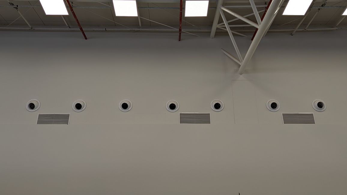 Un ventilateur et il y en avait des tas sur les murs