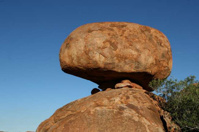Day 23: Devils Marbles - Alice Springs
