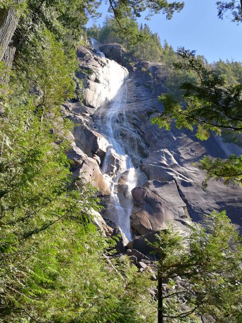Shannon Falls, Sea to sky highway