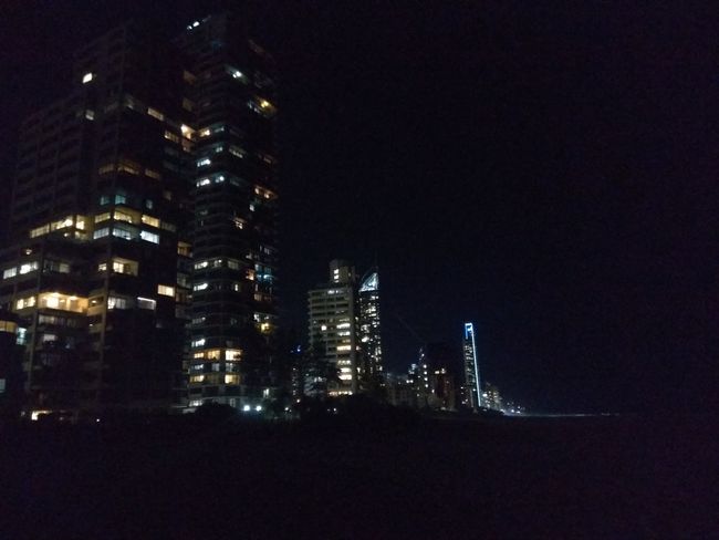 Strandpromenade in der Nacht
