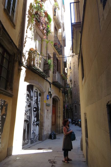 alleys in the Gothic Quarter