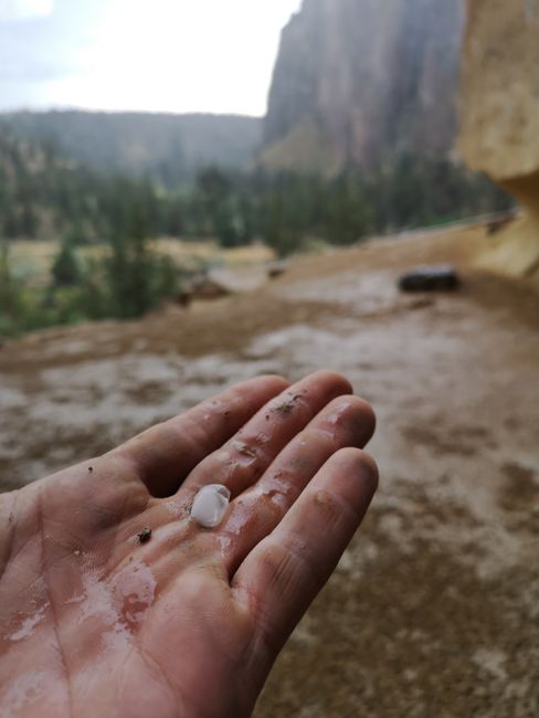 Not only rain but hail came down.... it was quite impressive being in the middle of the desert.